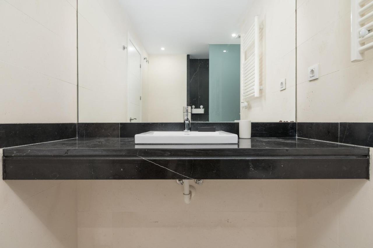 Suite Homes Cathedral มาลากา ภายนอก รูปภาพ